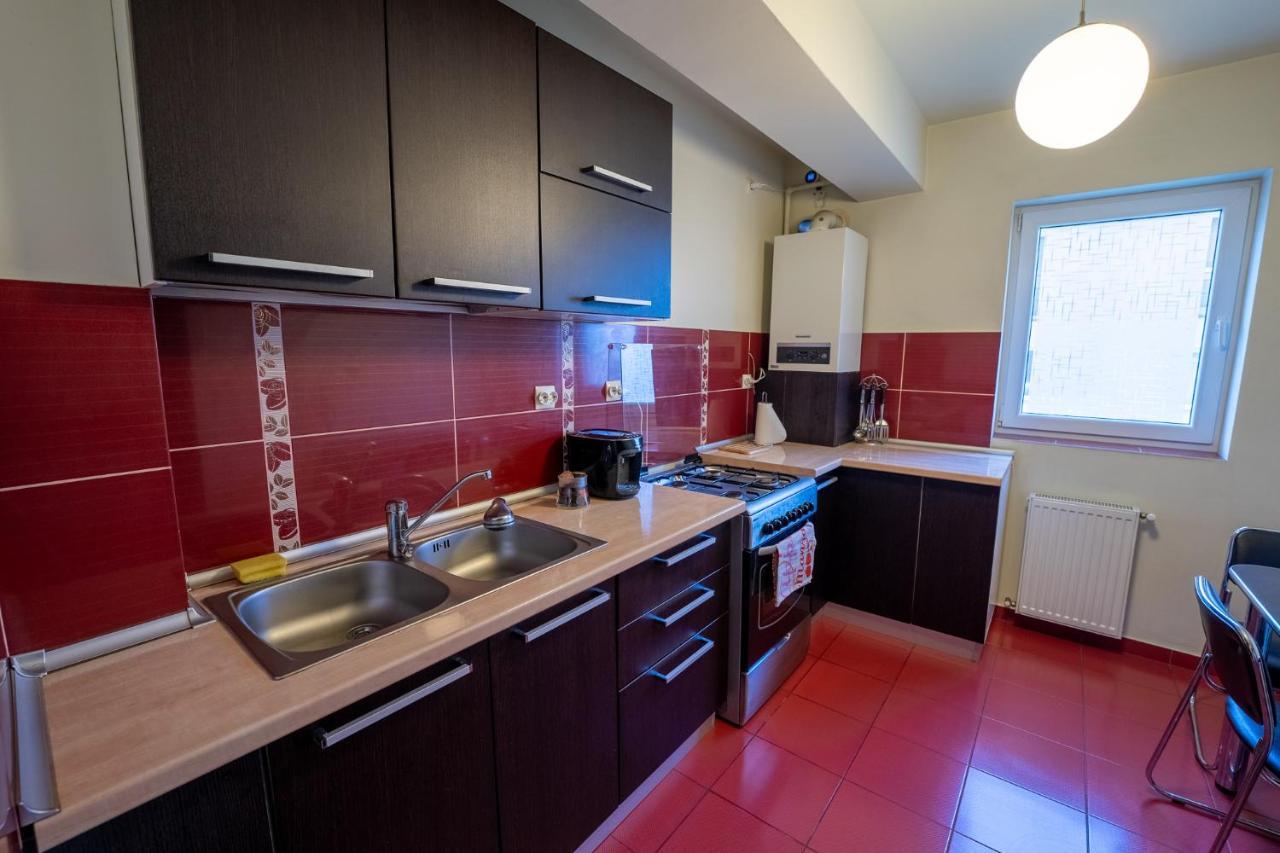 Quiet 3-Room Apt - 2 Parking Spaces - 5 Min Bus Floreşti Buitenkant foto