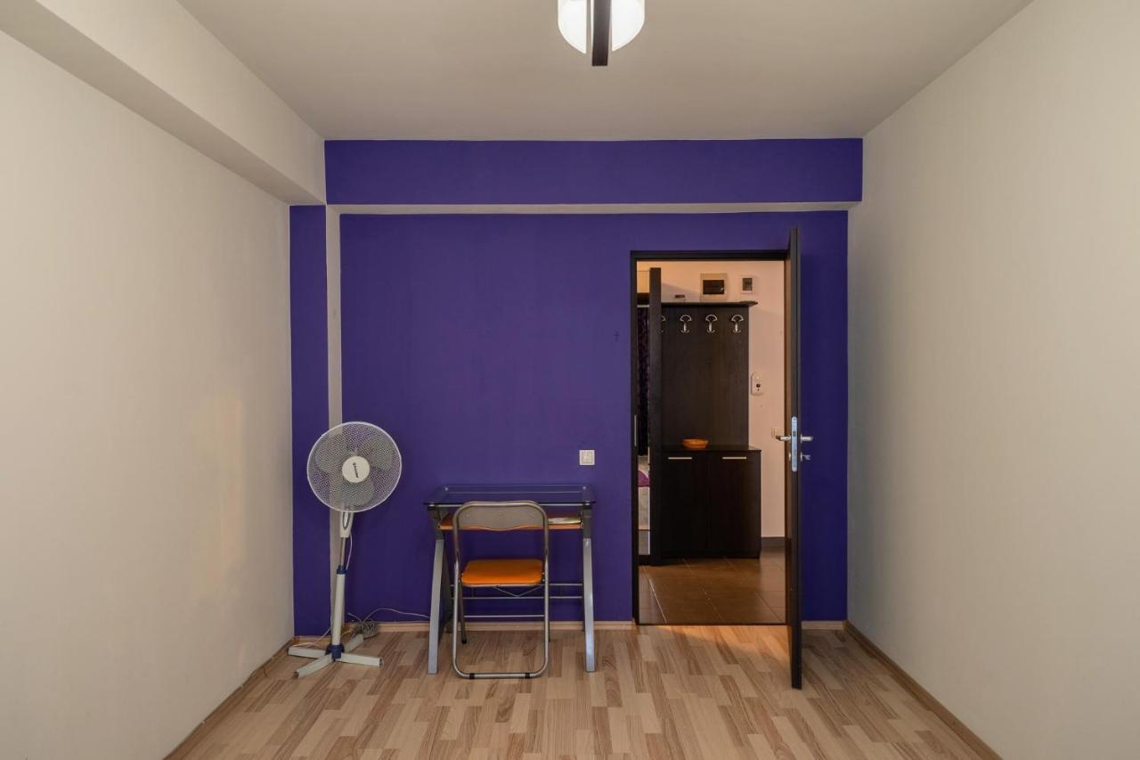 Quiet 3-Room Apt - 2 Parking Spaces - 5 Min Bus Floreşti Buitenkant foto