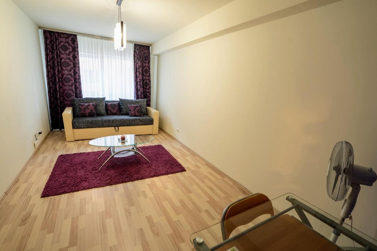 Quiet 3-Room Apt - 2 Parking Spaces - 5 Min Bus Floreşti Buitenkant foto